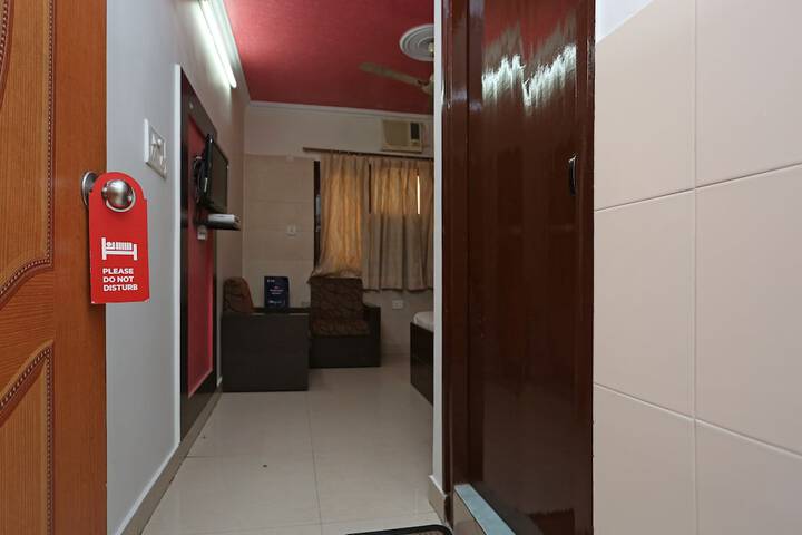 Room 9 of 17