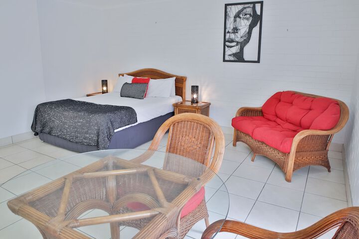 Room 10 of 94