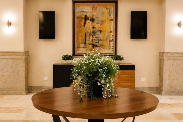 Guest Lobby