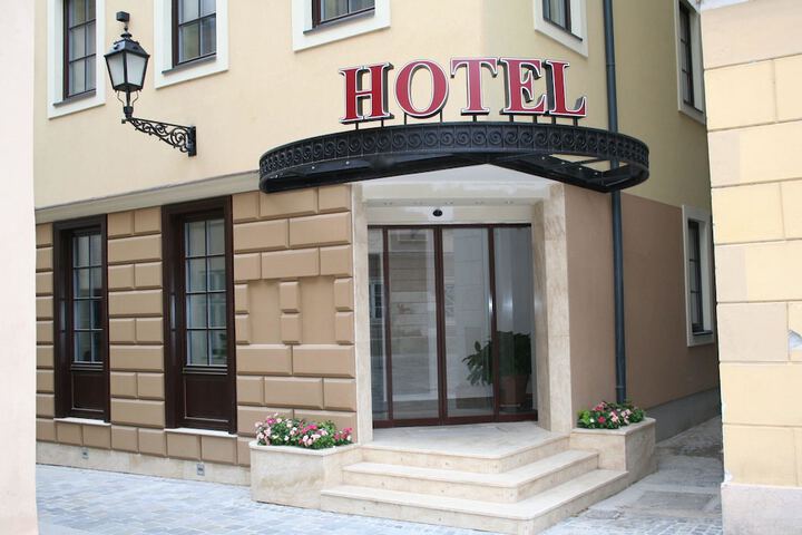 Hotel Capitulum in Gyor