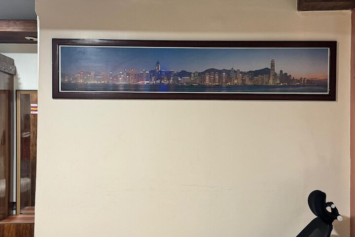 Room 49 of 63