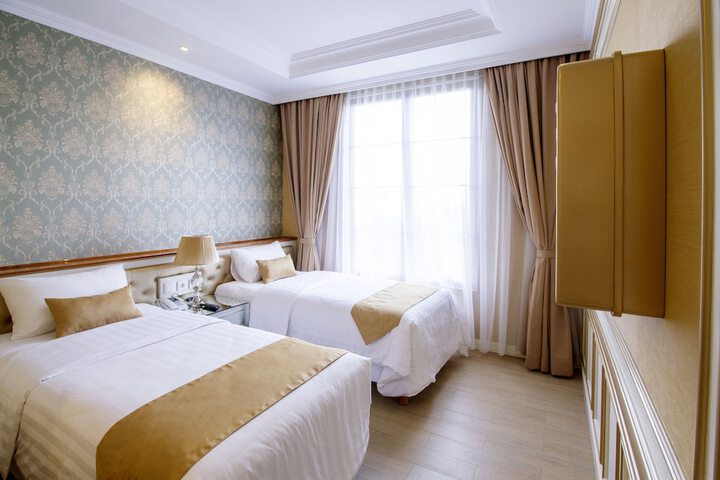 Room 21 of 50