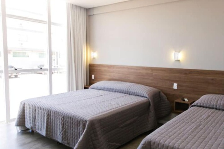 Room 4 of 58