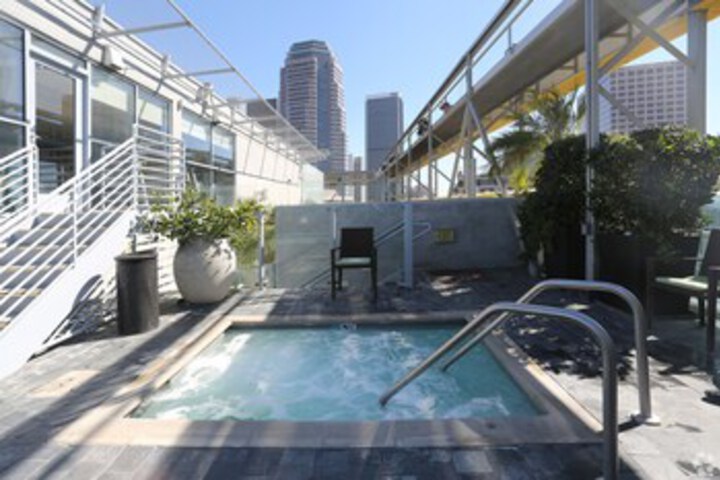 Pool 43 of 45