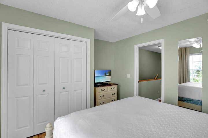 Room 19 of 106