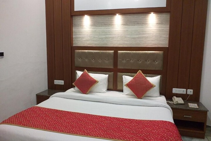 Room 20 of 49