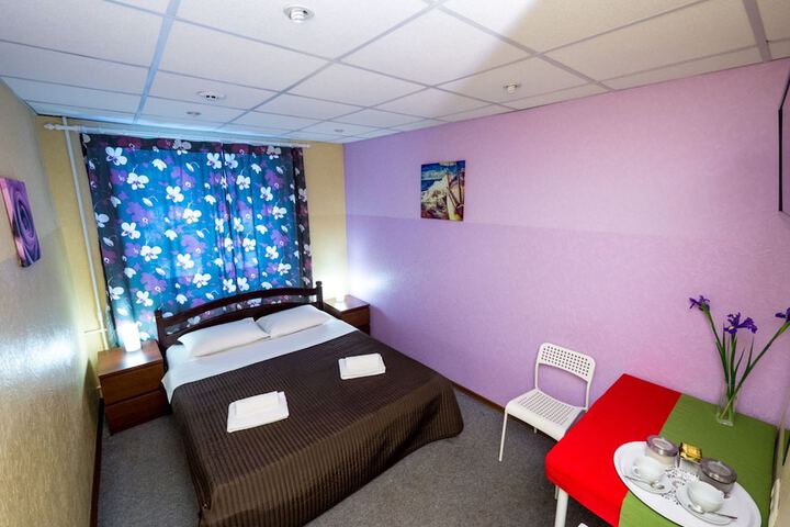 Room 7 of 63