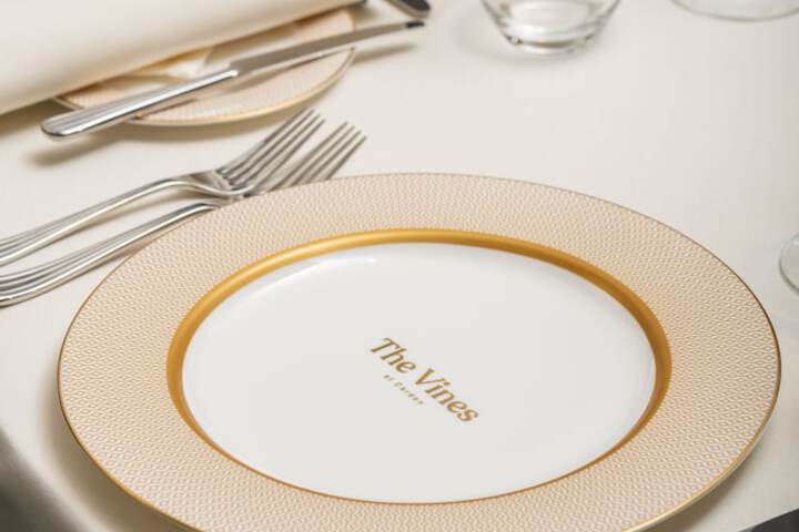 Dining 73 of 101