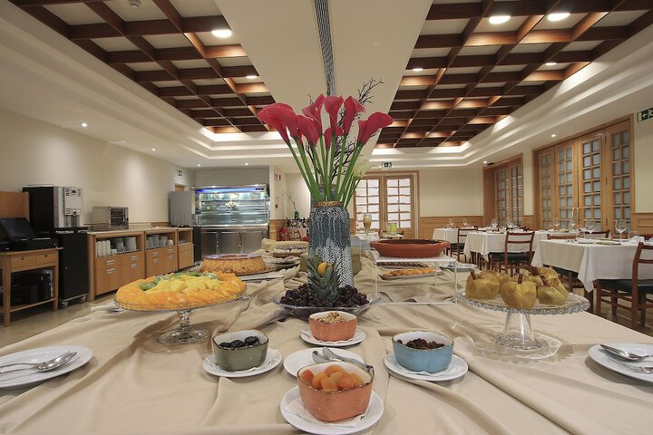 Dining 46 of 80