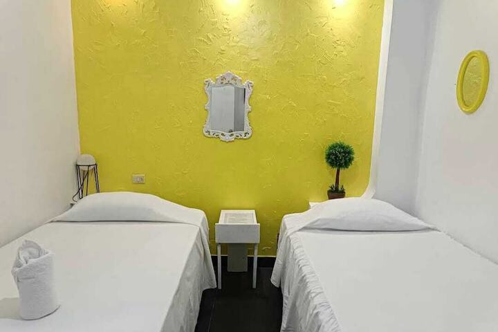 Room 10 of 45