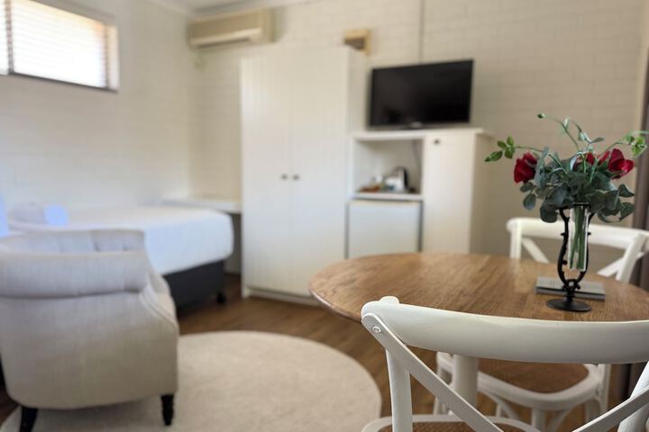 Room 25 of 39