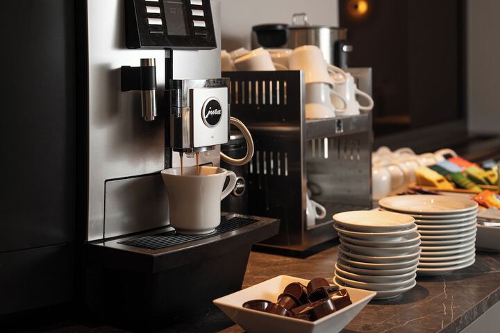 Breakfast/Coffee Service 48 of 71
