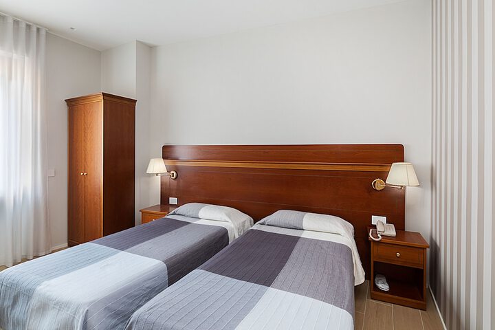Room 14 of 51