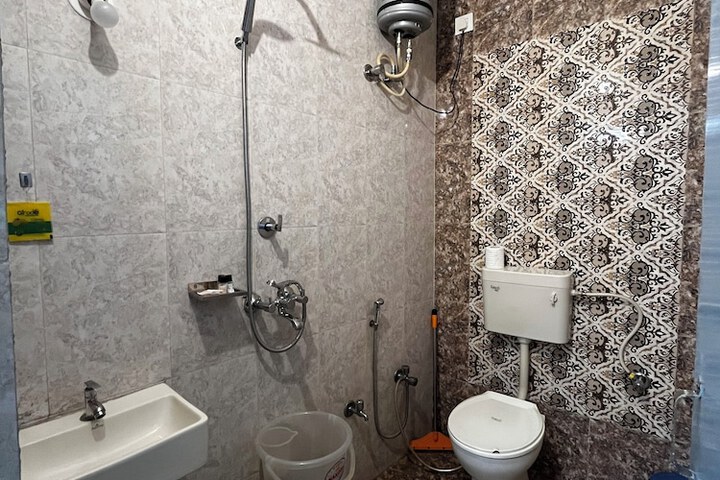 Room 20 of 27