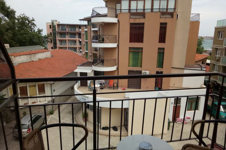 Terrace/Patio 19 of 48