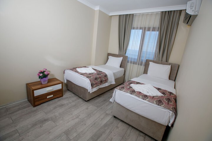 Room 5 of 29