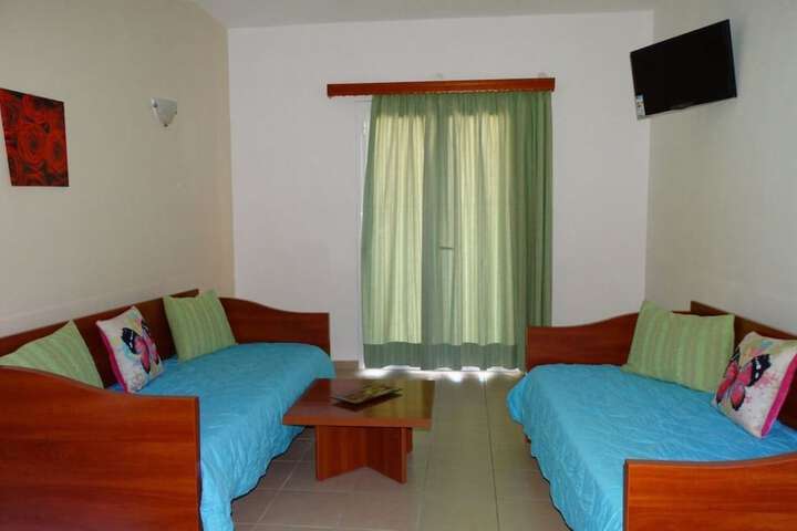 Room 21 of 57