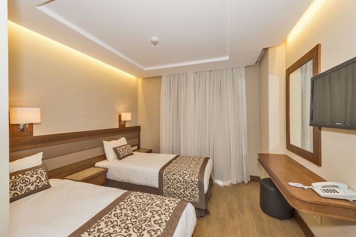 Room 29 of 60