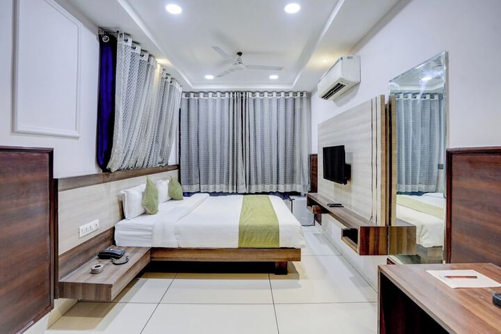 Room 20 of 32