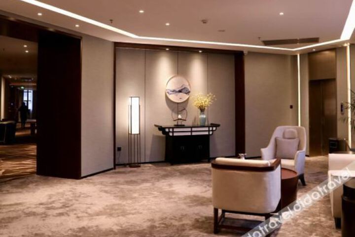 Hotel Interior 5 of 25