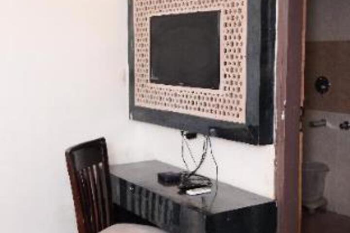 Room 8 of 21