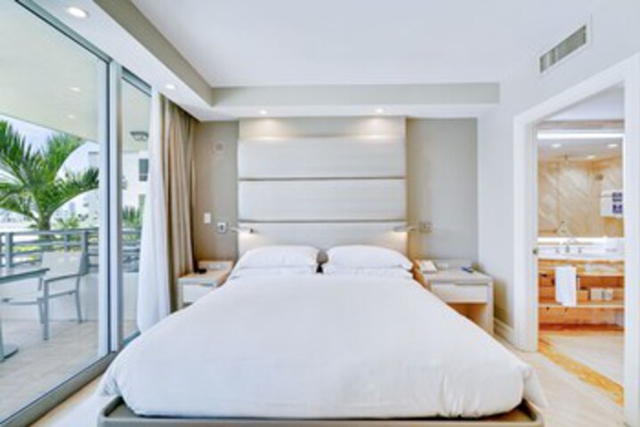 Room 294 of 318
