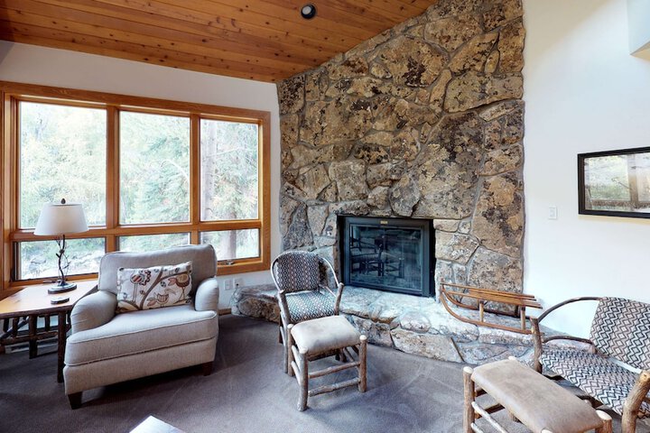 Hotel Interior 352 of 361