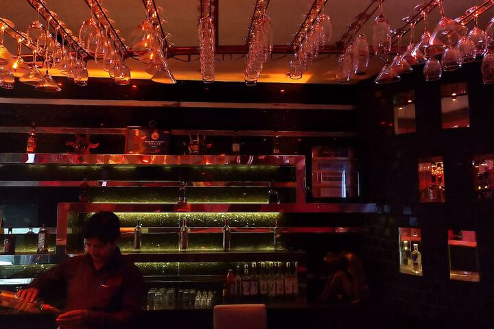 Lounge 46 of 68