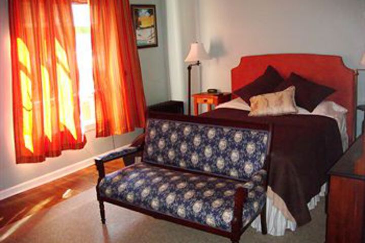 Room 13 of 20