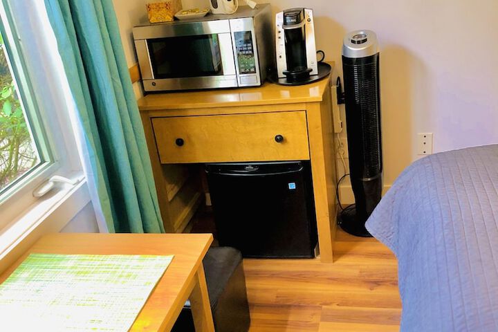 Breakfast/Coffee Service 8 of 16