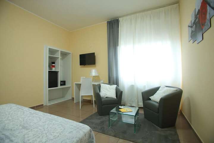 Room 25 of 57
