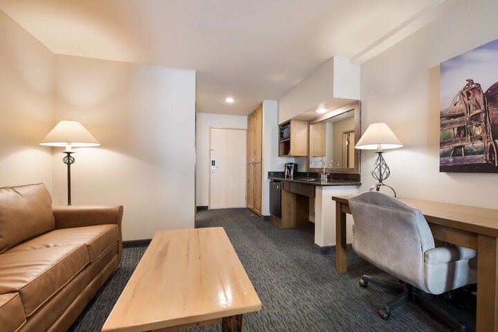 Room 15 of 65