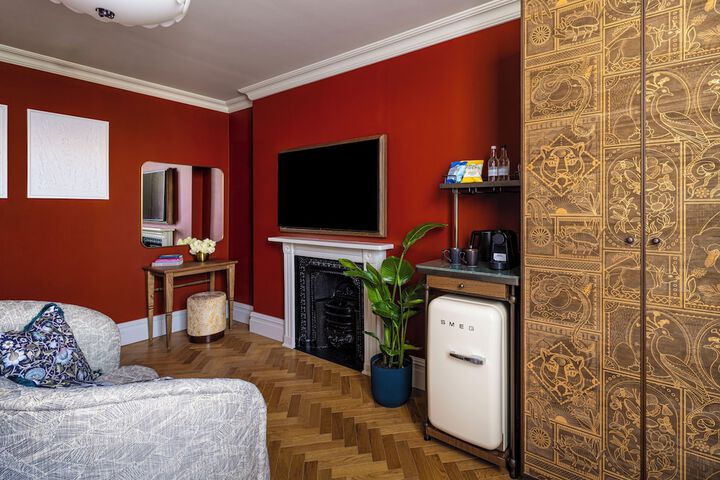 Room 16 of 58