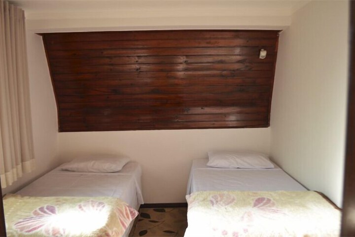 Room 5 of 78