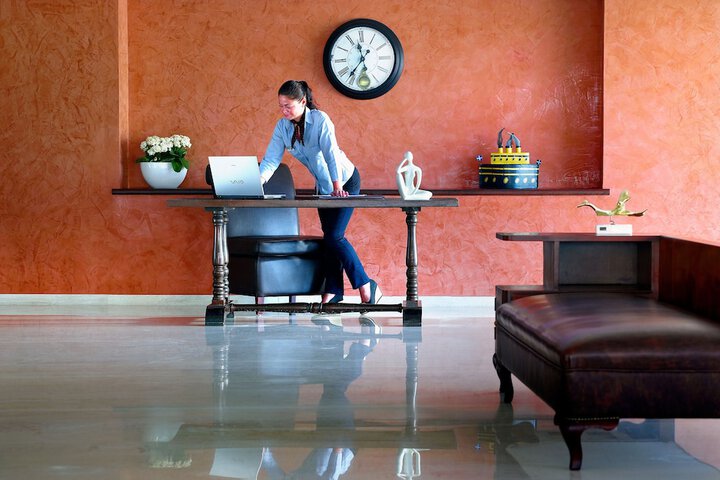Guest Lobby