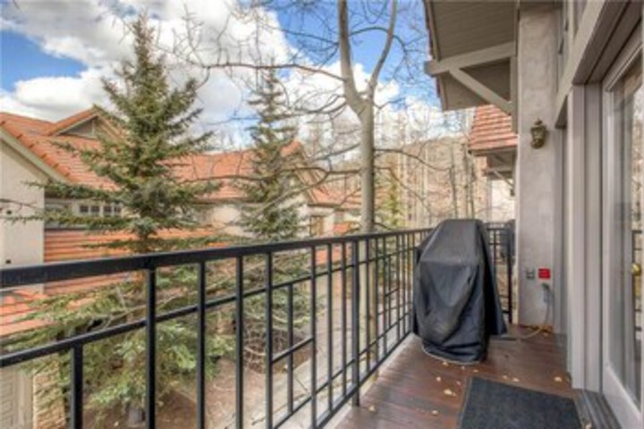 Terrace/Patio 6 of 31