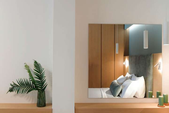 Room 6 of 31