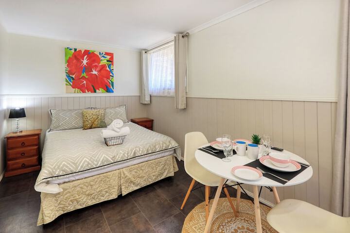 Room 10 of 35