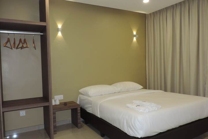 Room 11 of 51