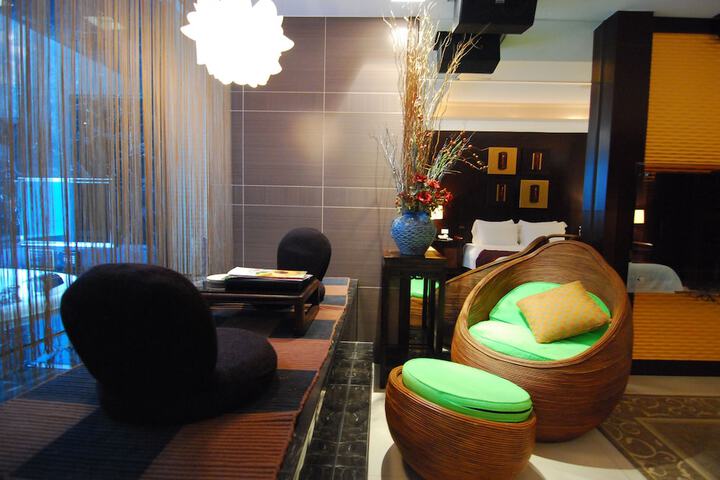 Room 6 of 72