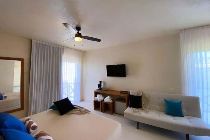 Room 52 of 321