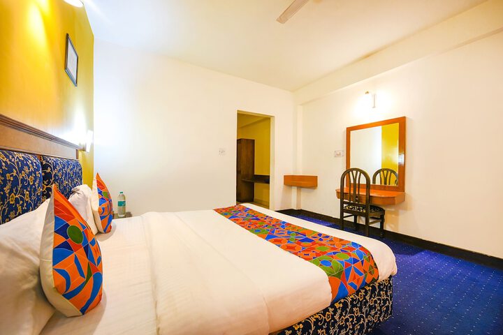 Room 16 of 28