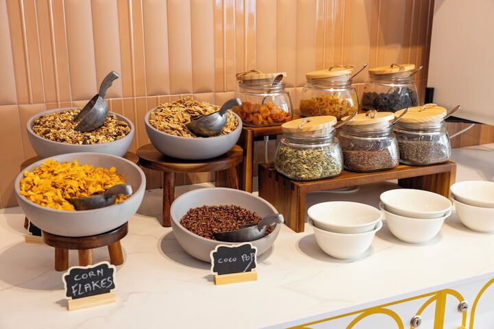 Breakfast/Coffee Service 60 of 88