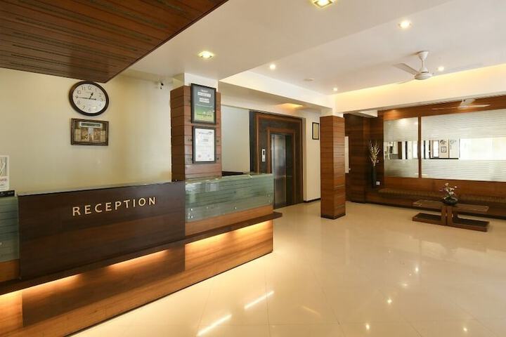 Hotel Interior 6 of 31