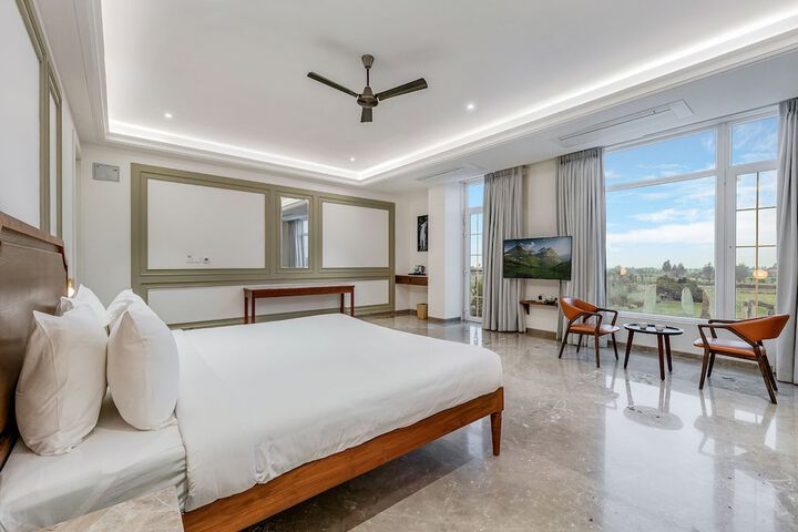 Room 3 of 19