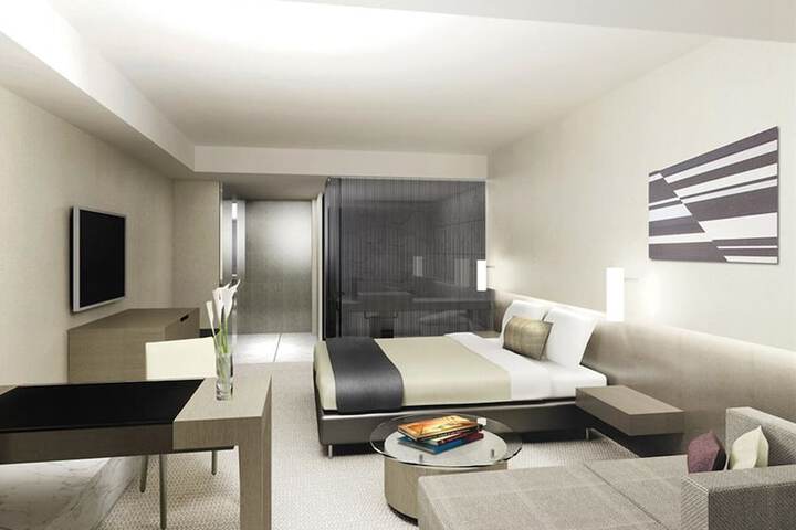 Room 14 of 80