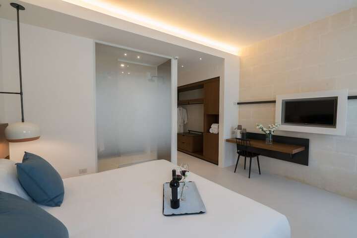 Room 37 of 81