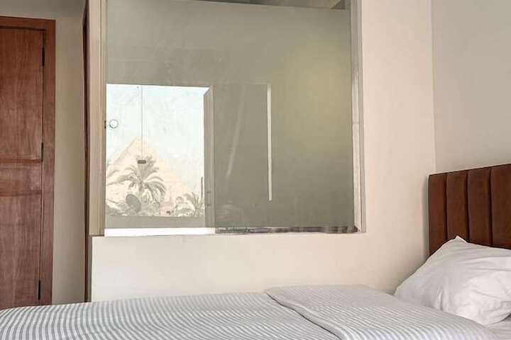 Room 14 of 21