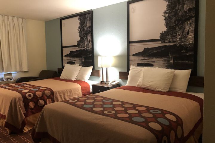 2 Double Beds (7 of 7)