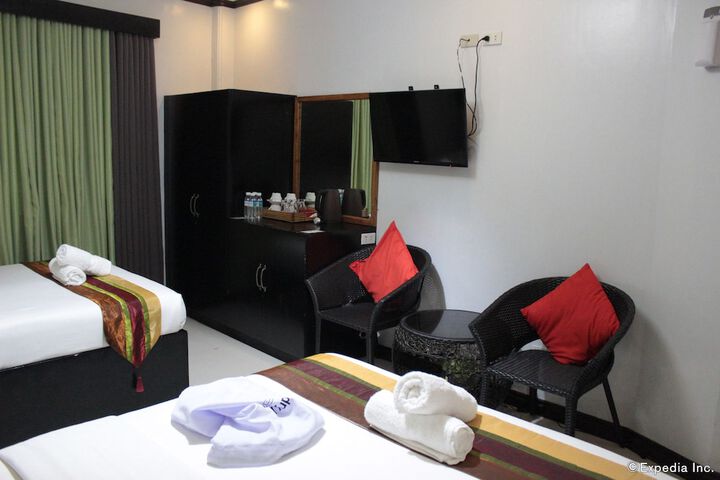 Room 15 of 42